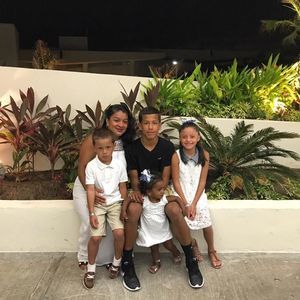 Meet your Posher, Vee